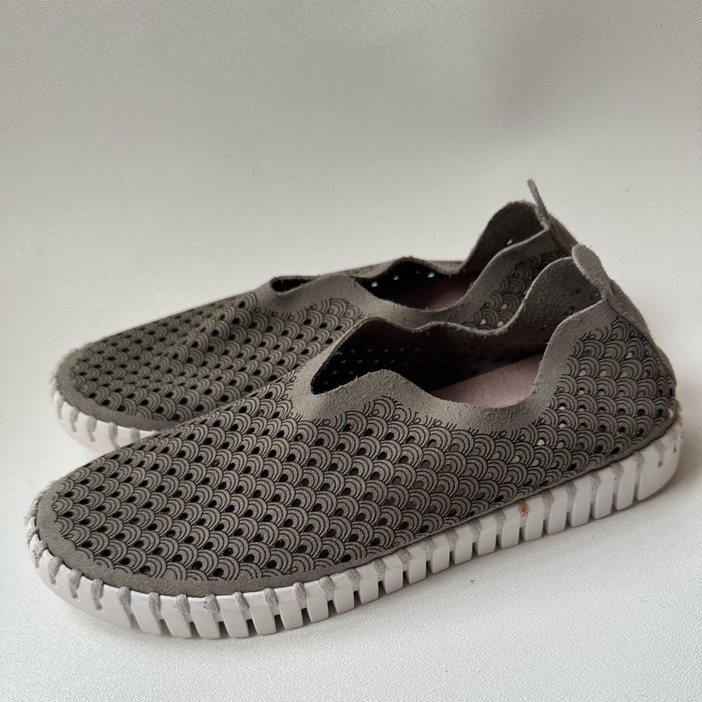 Ilse Jacobsen Hornbaek Tulip Slip On Sneakers Olive Green Shoes Women 39, US 8.5